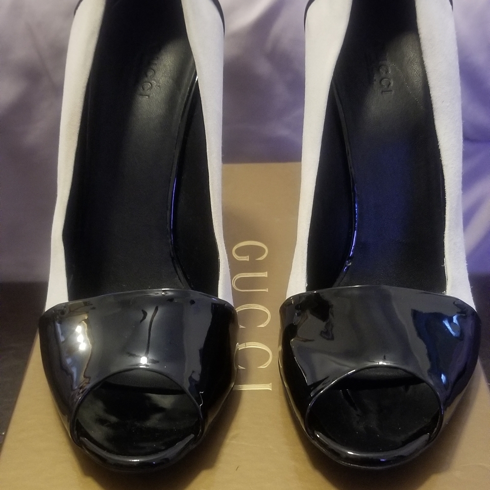 Gucci Sand Pelle Cuoio Black Patent & White Suede